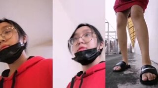 ABG Cantik Eksib Di Gedung Kosong